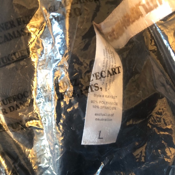 NWT-PLUS 2 pc bra & thong set - Picture 8 of 8